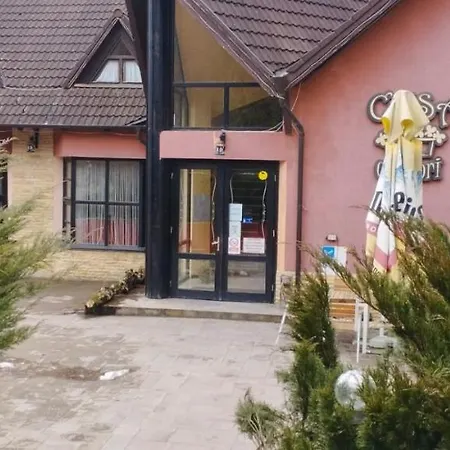 Viragcsarda / Casa Cu Flori Events & * Valea Crisului