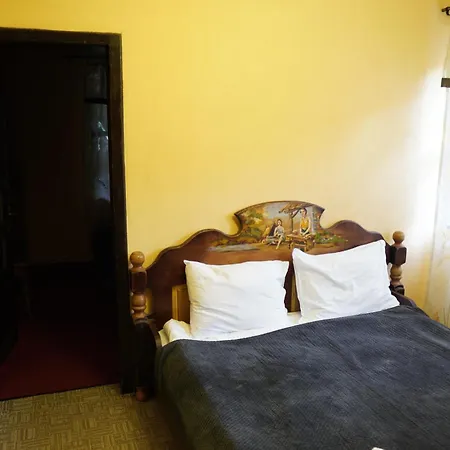 Viragcsarda / Casa Cu Flori Events & Bed & Breakfast Valea Crisului